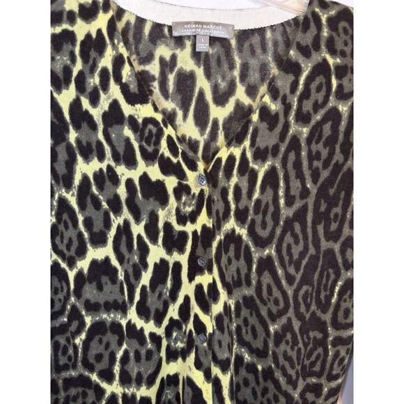 NEIMAN MARCUS Cashmere Cardigan Sweater Animal Print 3/4 Sleeve Button Large - Picture 5 of 10